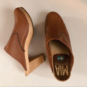 MIA wood clogs / mia 1976 style clogs